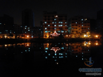 长安厦岗南湖夜景