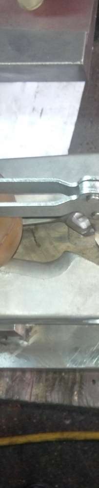 简易有效的压铸夹具实物图片