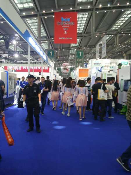 wechat_upload15225415695ac02401f2e12