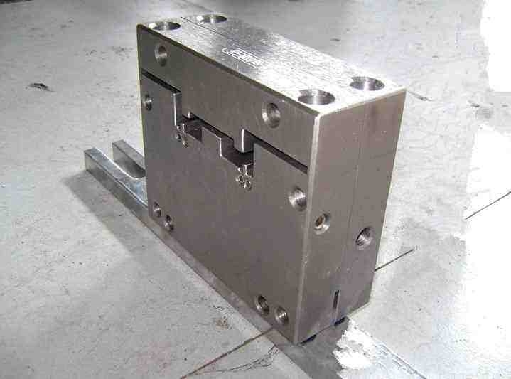 挤压模具-3.jpg