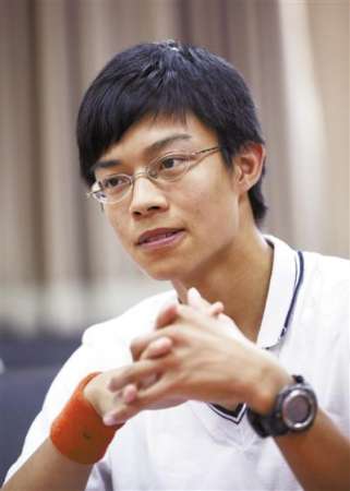 　北京理科高考状元：朱宸卓，总分725分。朱宸卓初高中6年都在清华附中，是今年清华的领军计划认定学生。 . ...